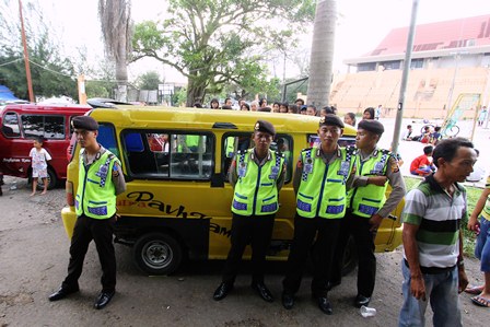 Sopir Tewas di Dalam Angkot