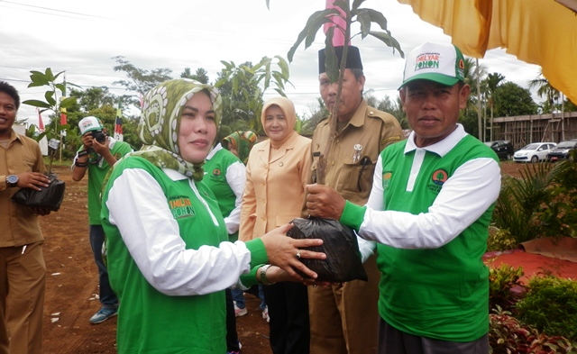 GPTP Tanam 100 Pohon