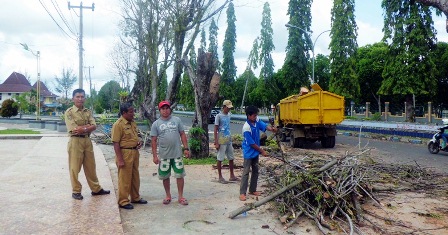 Hadapi Adipura, PU Tata Alun-alun