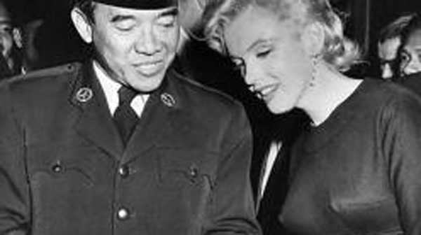 Hmmm…Ketika Bung Karno Mencari Mangkuk Daging Wanita di Amerika