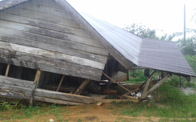 Warga Trans Batu Layang Bengkulu Utara Tunggu Bantuan