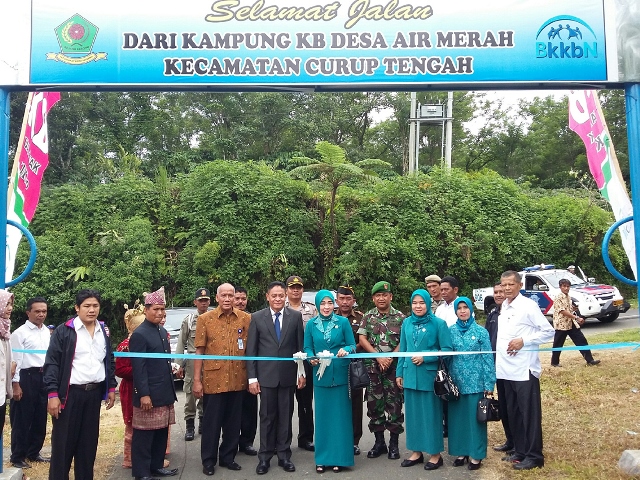 Penjabat Bupati Rejang Lebong Resmikan Kampung KB