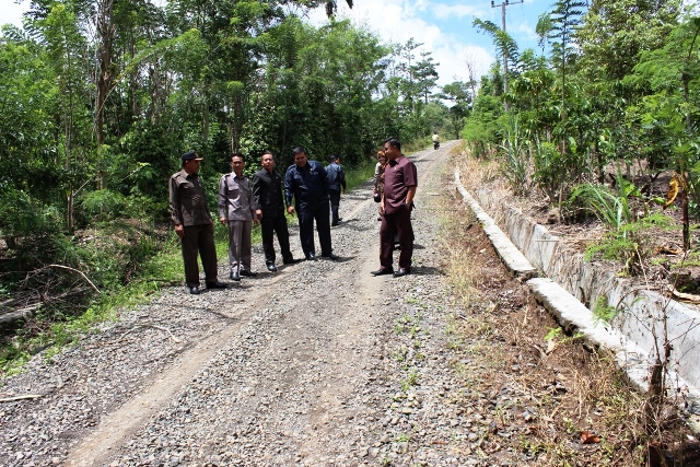 Pagar Taman Dicopot, Kepala BLHKP Marah