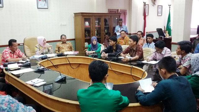 Polemik Pasar Pagar  Dewa ke DPRD