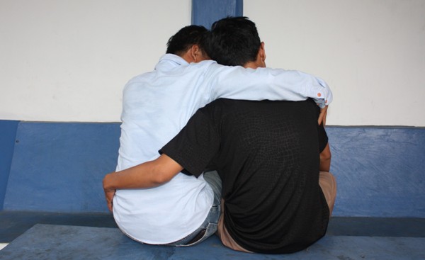 LGBT Jangan Dijauhi, Mereka Harus Disembuhkan