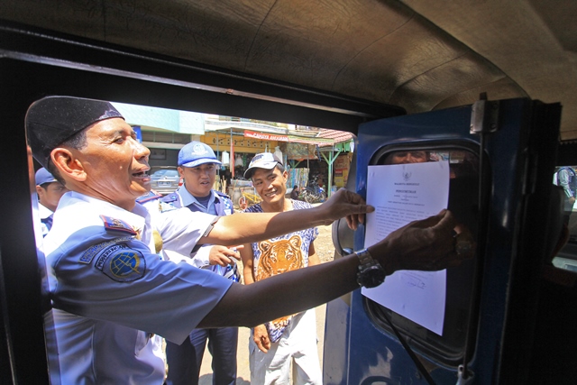 Tarif Baru Angkot Diberlakukan