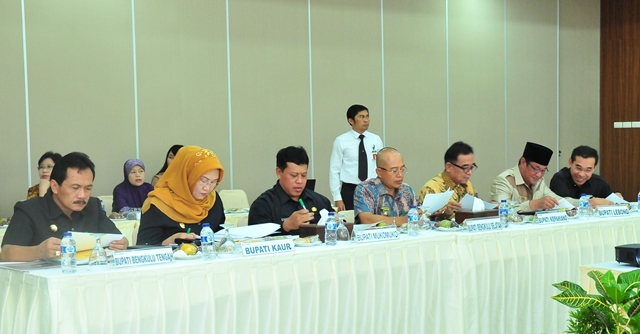 Pemegang Saham Bank Bengkulu Pilih Agus Salim dan Rendra