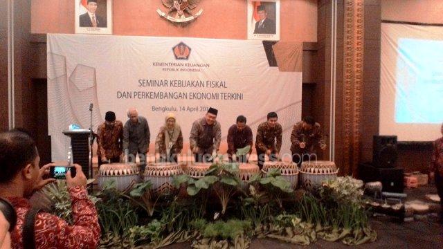 Target 3 Tahun Buka Keterisoliran Bengkulu