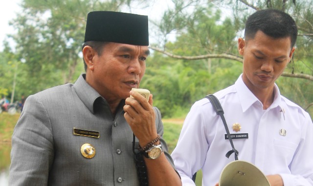 Bupati BS Bahas Tabat, Kumpulkan Tomas dan Toga