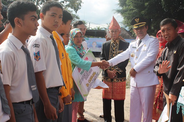 Pemkab Rejang Lebong Kuliahkan Peraih UN Tertinggi