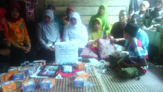 Alhamdulillah, Mensos Akan Sekolahkan Kembaran Yuyun di Pesantren Malang Jawa Timur
