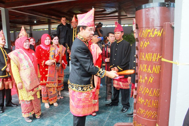 Bupati Wacanakan Pembangunan 25 Rumah Adat Nusantara di Danau Mas