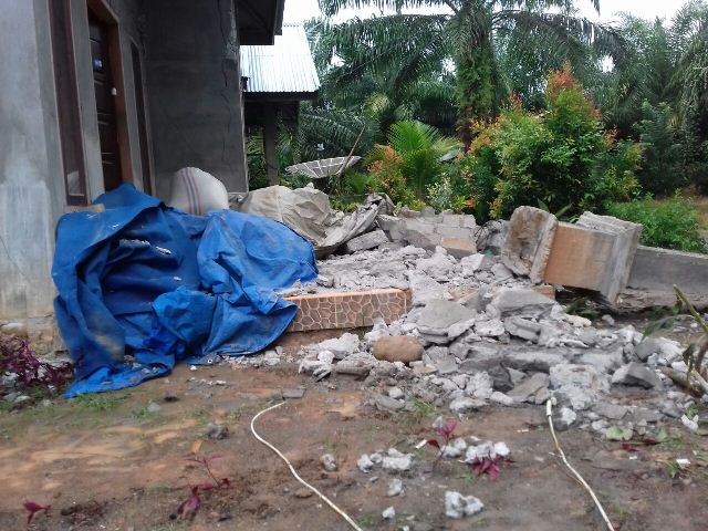 Digoyang Gempa, Puluhan Rumah Rusak