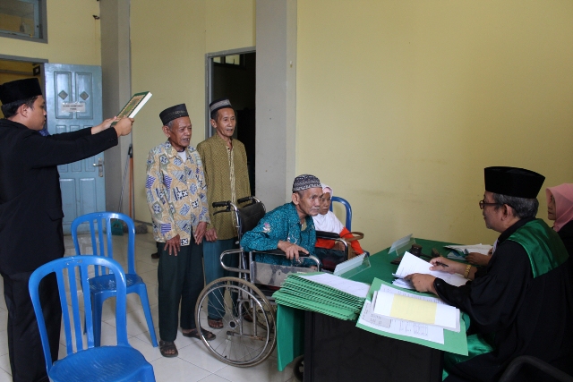 Ratusan Pasutri Tak Punya Buku Nikah