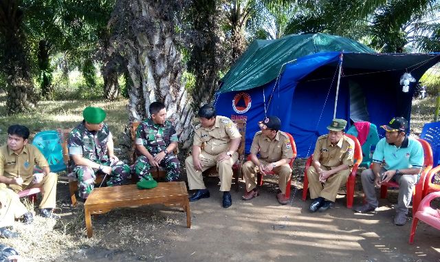 Danrem dan Bupati Kunjungi Korban Gempa