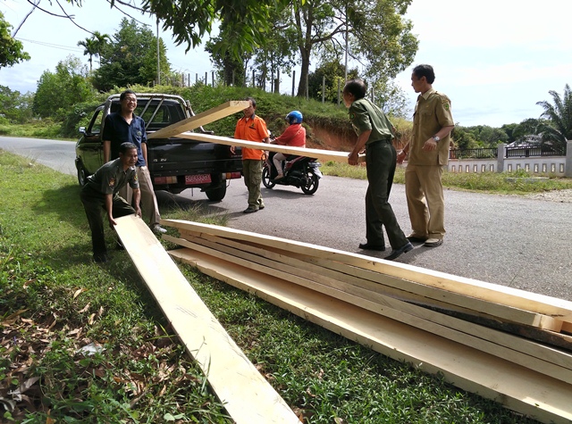 Kayu Milik Ketua KONI Disita