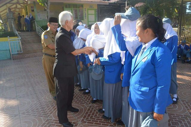 Wabup Rejang Lebong Pantau Hari Pertama Masuk Sekolah