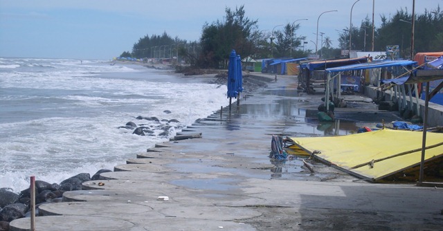 Kapal Motor Pulo Tello Urung Berangkat