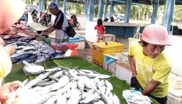 Ikan Didatangkan dari Luar