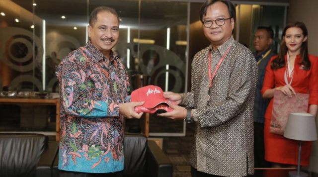 Menpar Arief Yahya Giliran Kunjungi Markas Air Asia