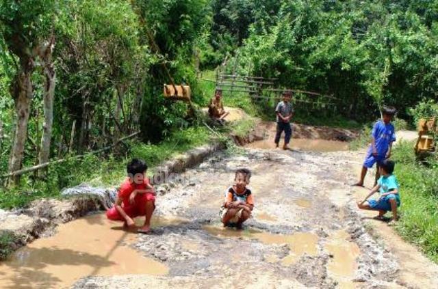 Mayoritas Minta Jalan dan Jembatan