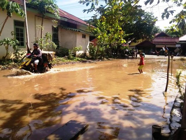 Banjir Melanda