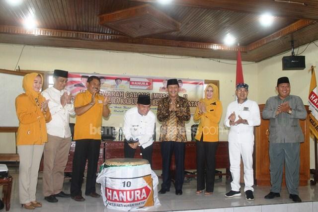 Hanura Target 4 Kursi, Gagal, Ketua DPC Diganti