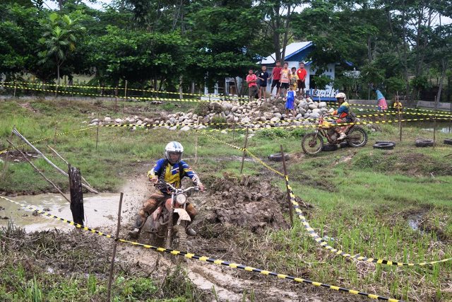 Puluhan Rider ‘Trail Terjebak di Hutan