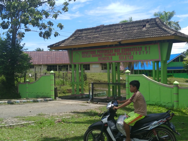 70 % Lahan SMK Selali Dikuasai Warga