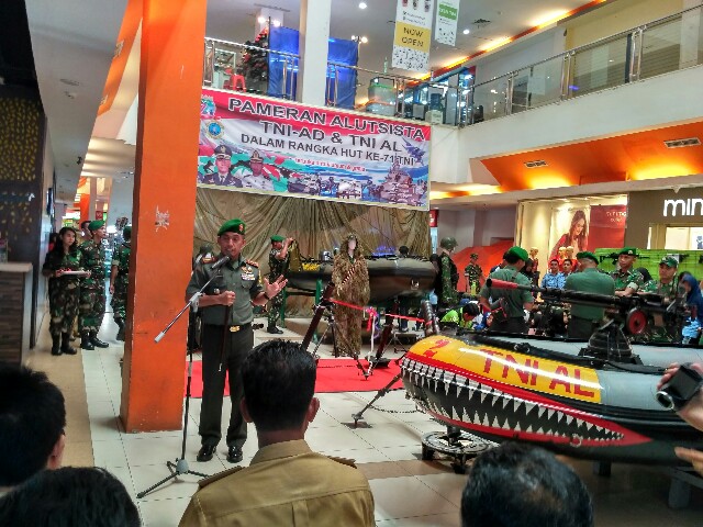 Nonton Yuk, Ada Pameran Alutsista TNI di Mega Mall