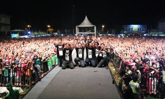 Wali Band Pukau Masyarakat Bengkulu