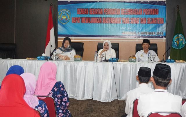 Wakil Walikota Bengkulu Serahkan Bantuan Transportasi Posyandu