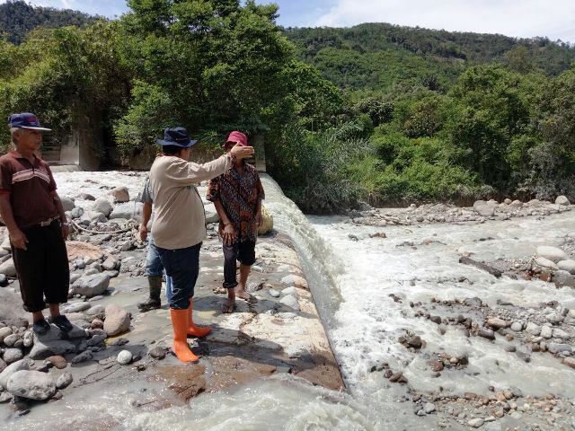 DLH Siapkan Pembanding, Senin Ambil Sampel Air Danau Liang