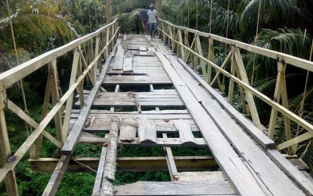 Waspada Lantai Jembatan Lapuk