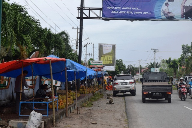 Lapangan Merdeka Banjir Durian