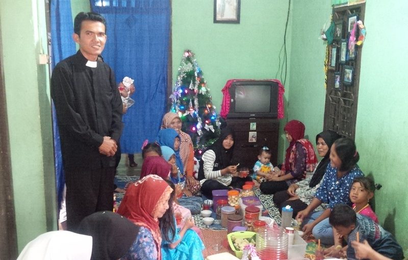 Suasana Hari Natal di Desa Kasie Kasubun Kecamatan PUT Kabupaten Rejang Lebong