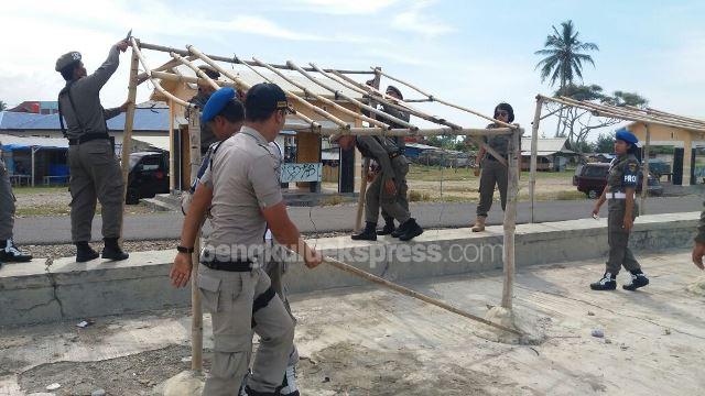 Bangunan Pedagang Dirobohkan