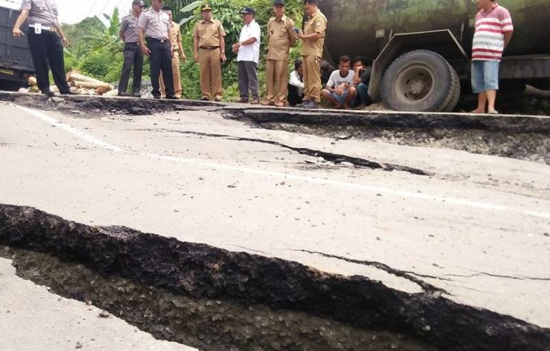 Pemkab Ambil Alih Jalan Nasional