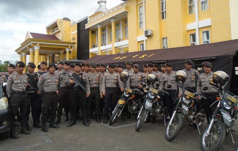 1 Pleton Personil Polisi Diterjunkan