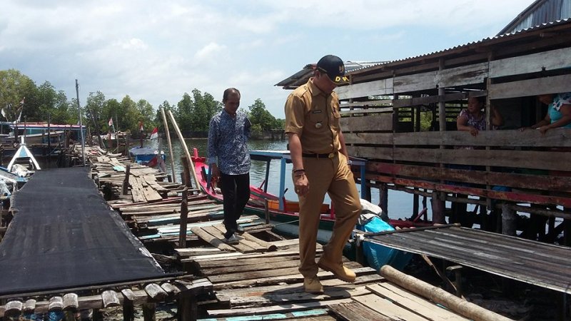 Jembatan Dermaga Belum Tersentuh