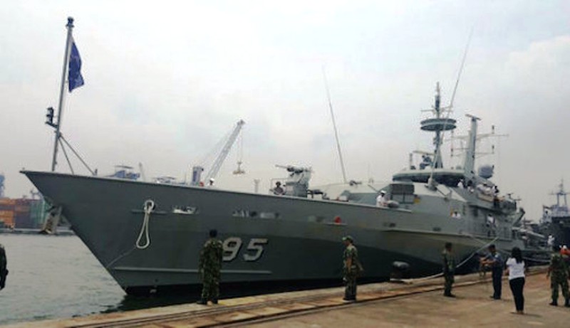 Kapal Perang Australia Berlabuh di Tanjung Priok