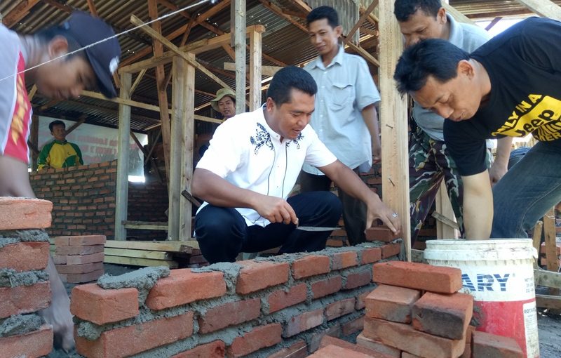 Rumah Korban Gantung Diri Dibangun, Anaknya Disekolahkan