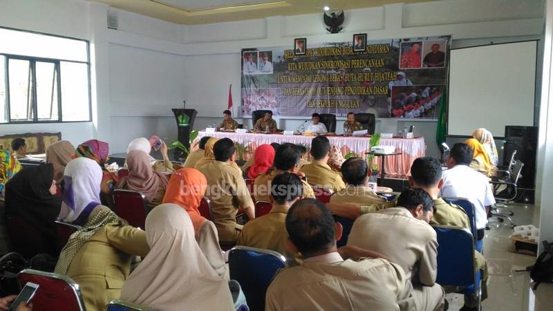 Kepsek Singkronkan Pendidikan