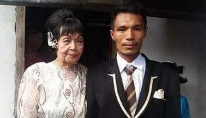 Pemuda Menikahi Nenek 82 Tahun, soal Malam Pertama, Oh