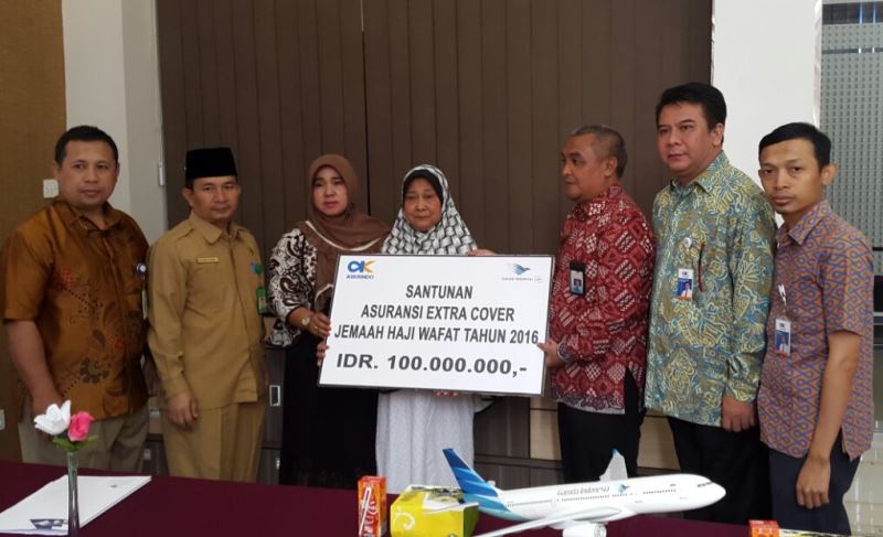 Ahli Waris Jamaah Haji Terima Rp 100 Juta dari Garuda Indonesia dan Askrindo