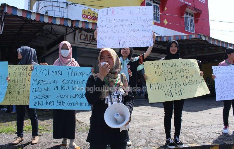 KPPSWD Tuntut Hak-hak Perempuan