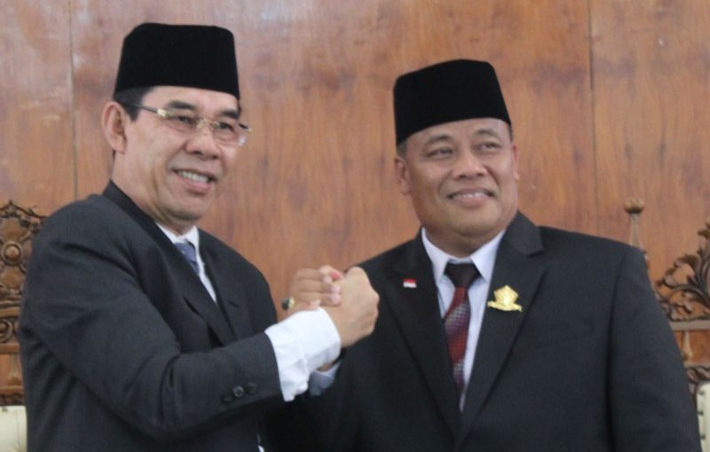 Ali Resmi Jabat Ketua DPRD Rejang Lebong