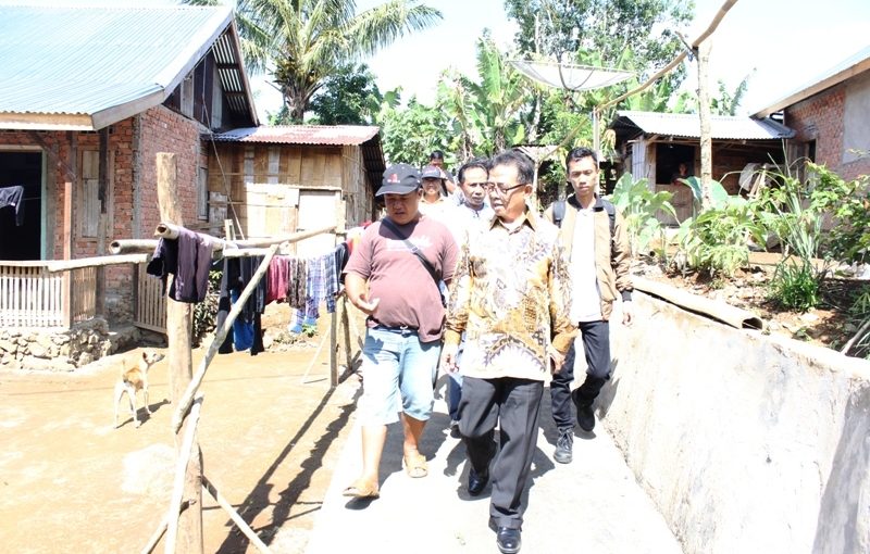 Bupati Kepahiang Sidak  Program Bedah Rumah