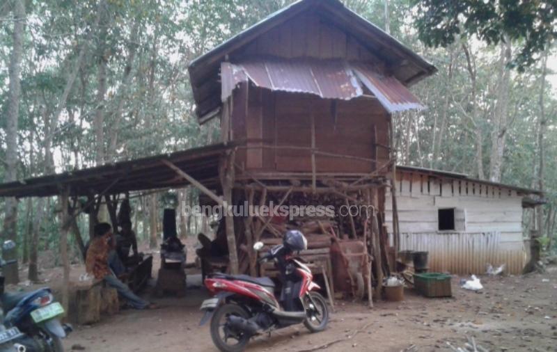 Warga Desak Tutup Pondok Mesum