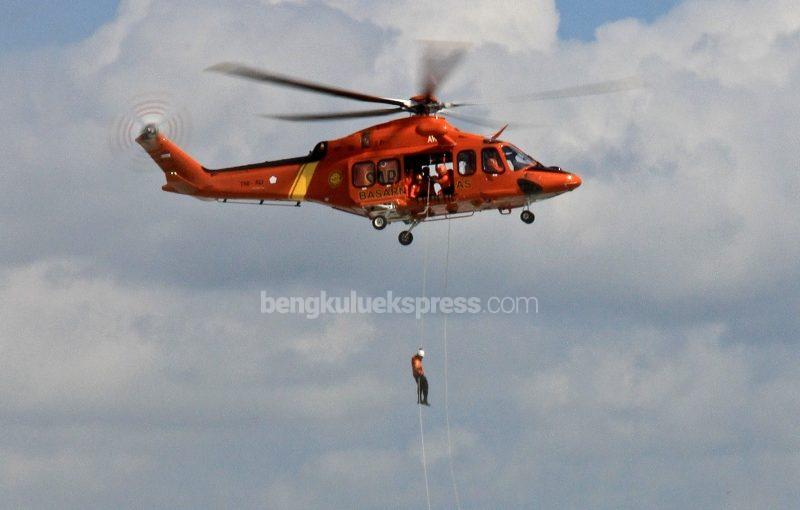 Helikopter Basarnas Pantau Perairan Bengkulu